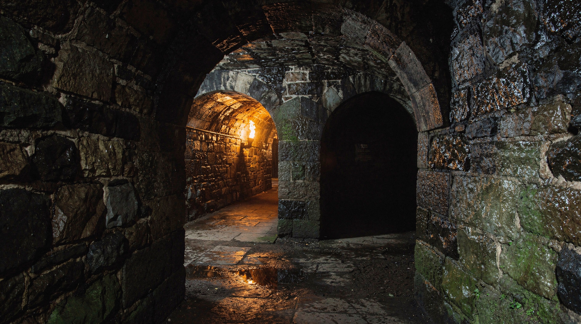 Edinburgh underground vaults guide
